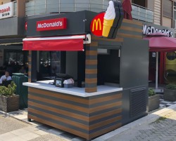 İzmir Girne McDonalds